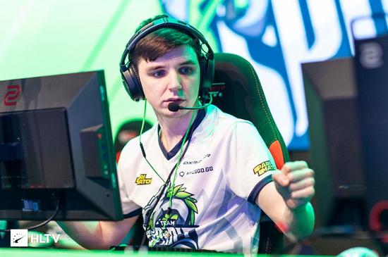 DNF手游平民玩家必备的10秒无敌套装解析